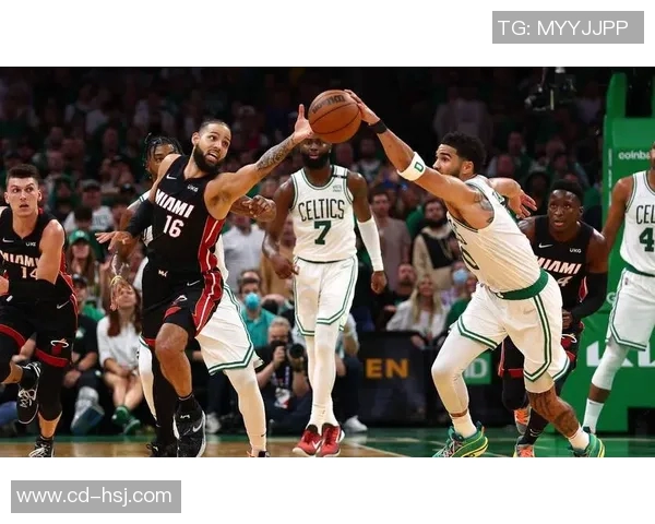 鹈鹕与勇士G3激战正酣谁能在季后赛中逆袭夺胜